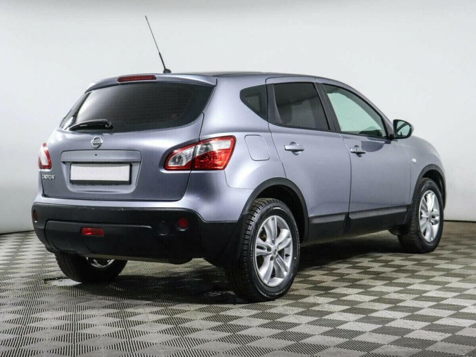 Nissan Qashqai, 2.0 л, Вариатор, 2012 фото 6