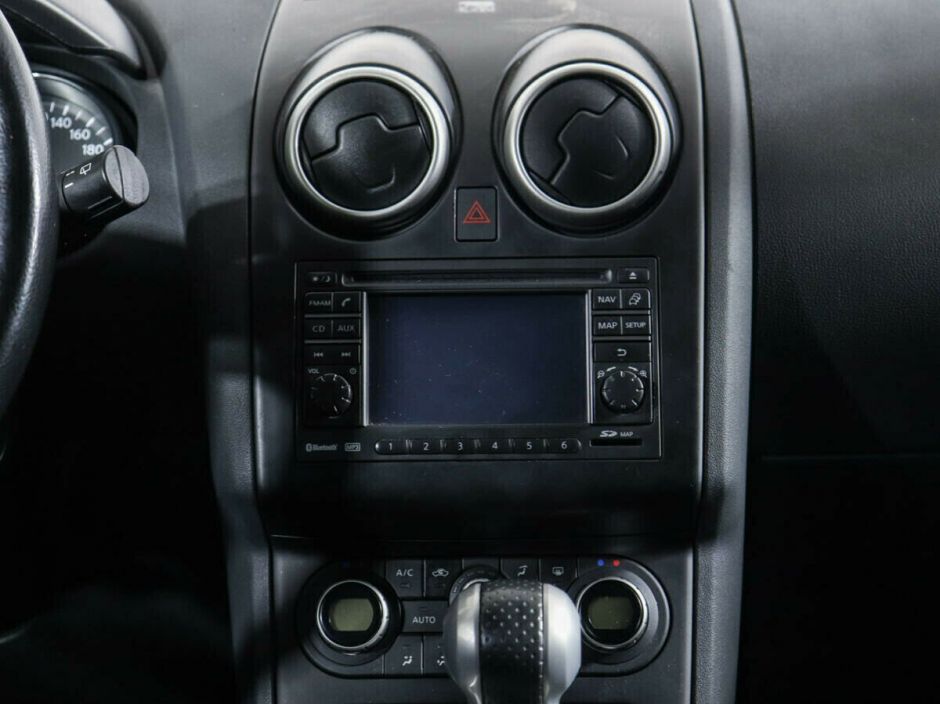 Nissan Qashqai, 2.0 л, Вариатор, 2011 фото 2