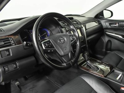 Toyota Camry, 2.5 л, АКПП, 2017 фото 7