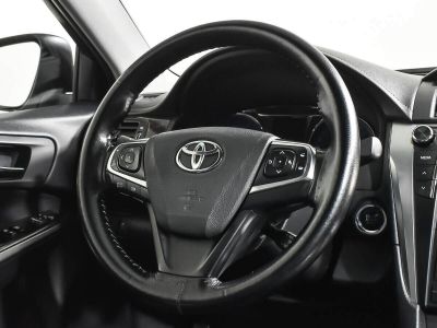 Toyota Camry, 2.5 л, АКПП, 2017 фото 8