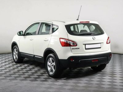 Nissan Qashqai, 2.0 л, CVT, 2013 фото 5