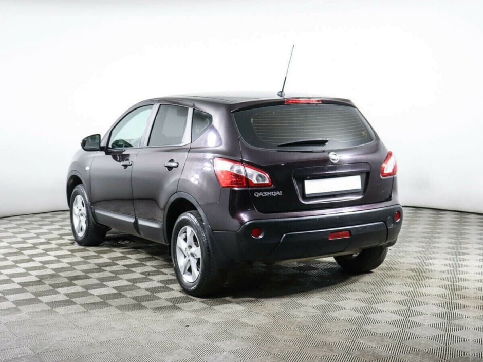 Nissan Qashqai, 2.0 л, Вариатор, 2013 фото 5