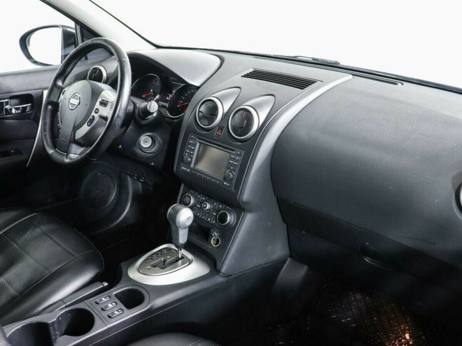 Nissan Qashqai, 2.0 л, Вариатор, 2013 фото 2