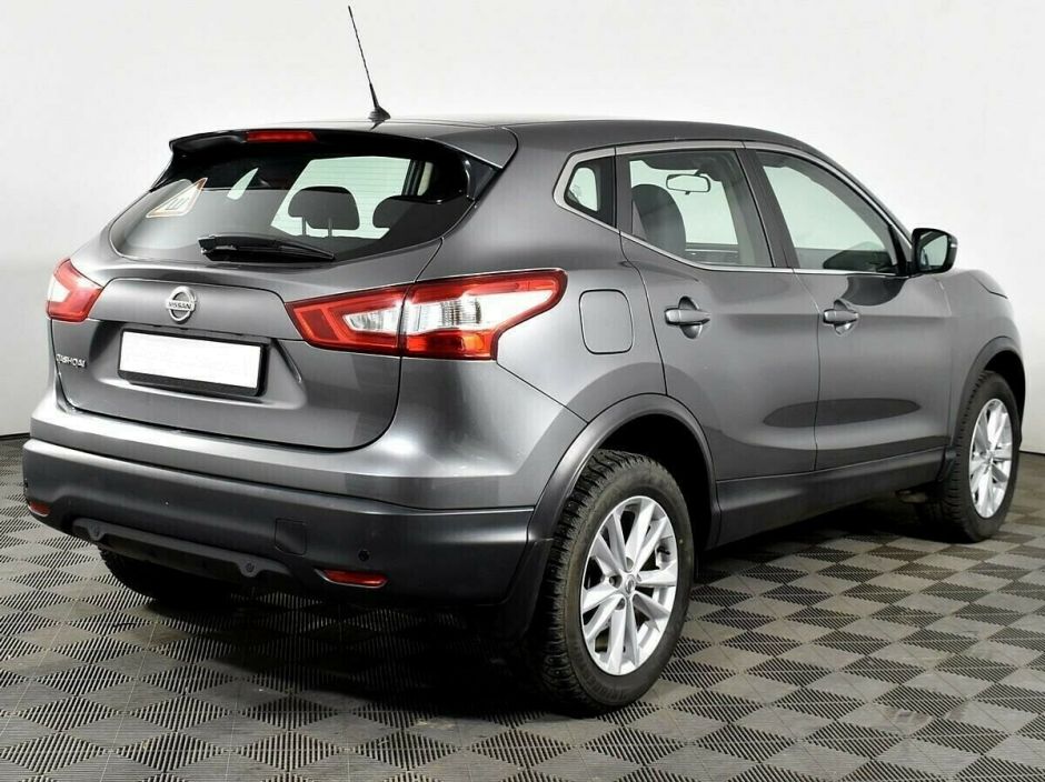 Nissan Qashqai, 2.0 л, МТ, 2015 фото 6