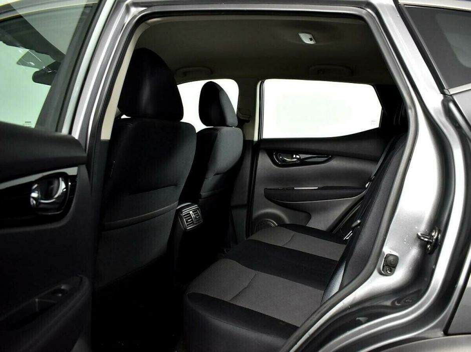 Nissan Qashqai, 2.0 л, МТ, 2015 фото 2