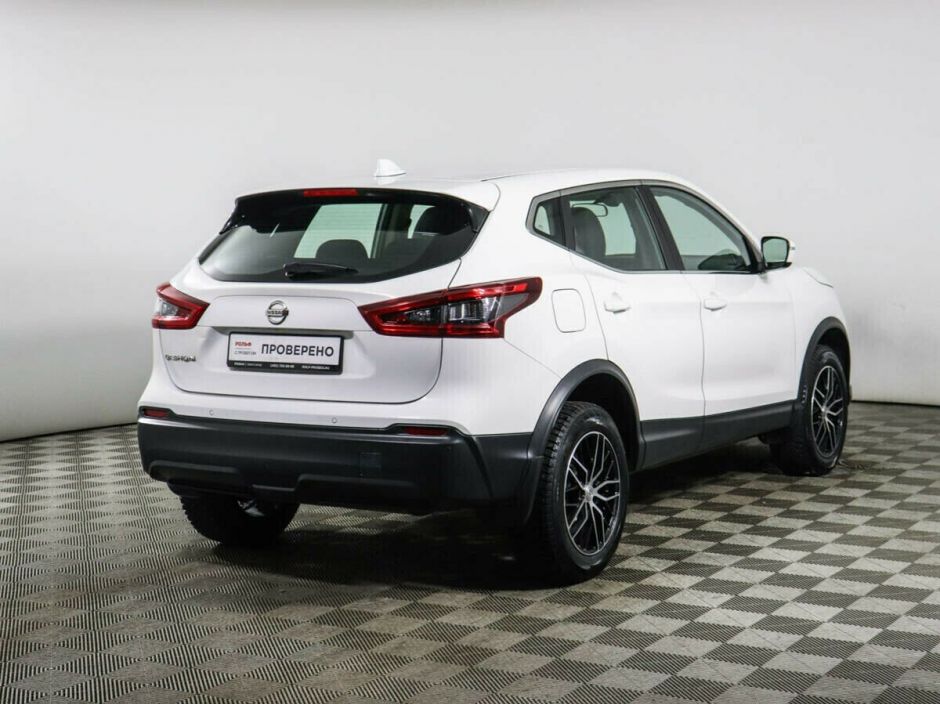 Nissan Qashqai, 2.0 л, Вариатор, 2017 фото 5