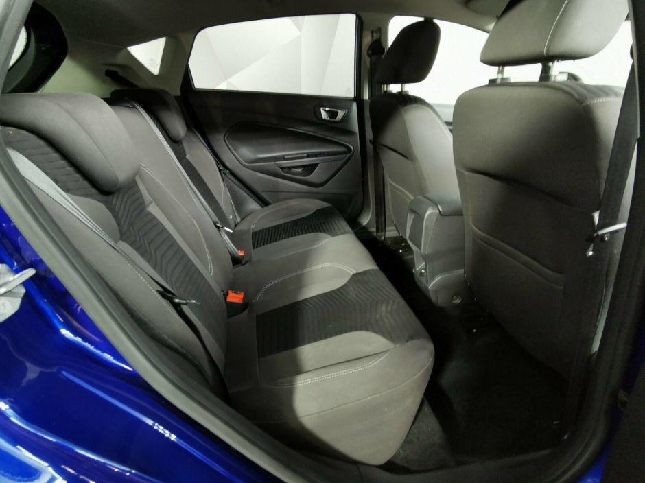 Ford Fiesta, 1.6 л, Робот, 2017 фото 2
