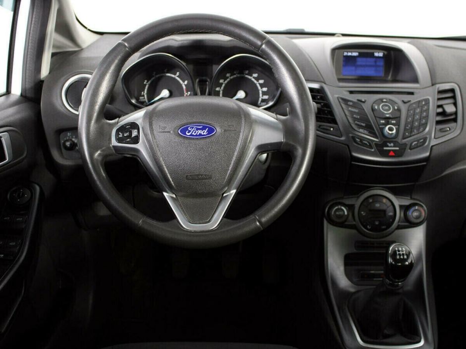 Ford Fiesta, 1.6 л, МТ, 2018 фото 2