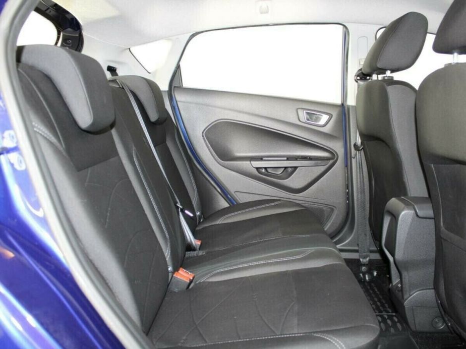 Ford Fiesta, 1.6 л, Робот, 2018 фото 2