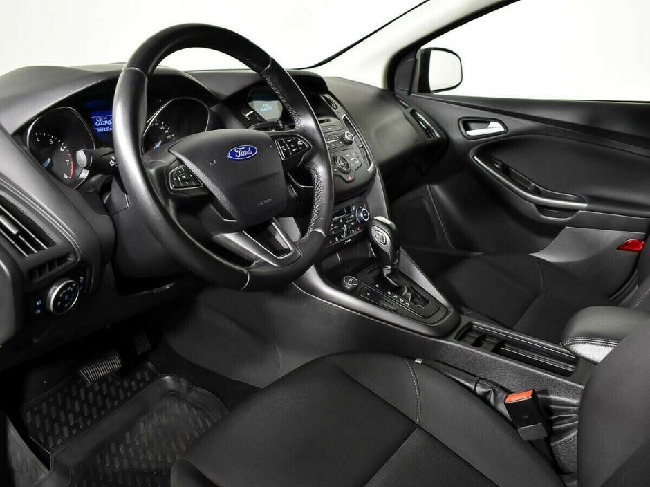 Ford Focus, 1.6 л, Робот, 2015 фото 7