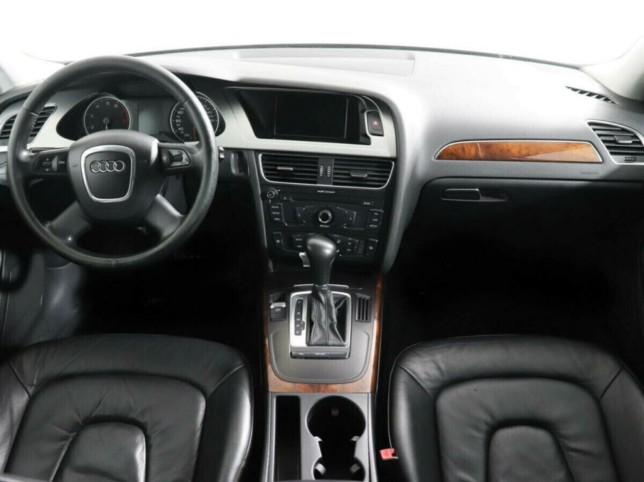 Audi A4, 1.8 л, Вариатор, 2010 фото 8