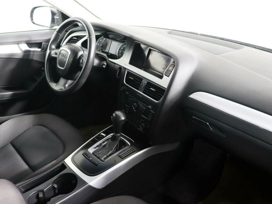 Audi A4, 2.0 л, АТ, 2010 фото 8