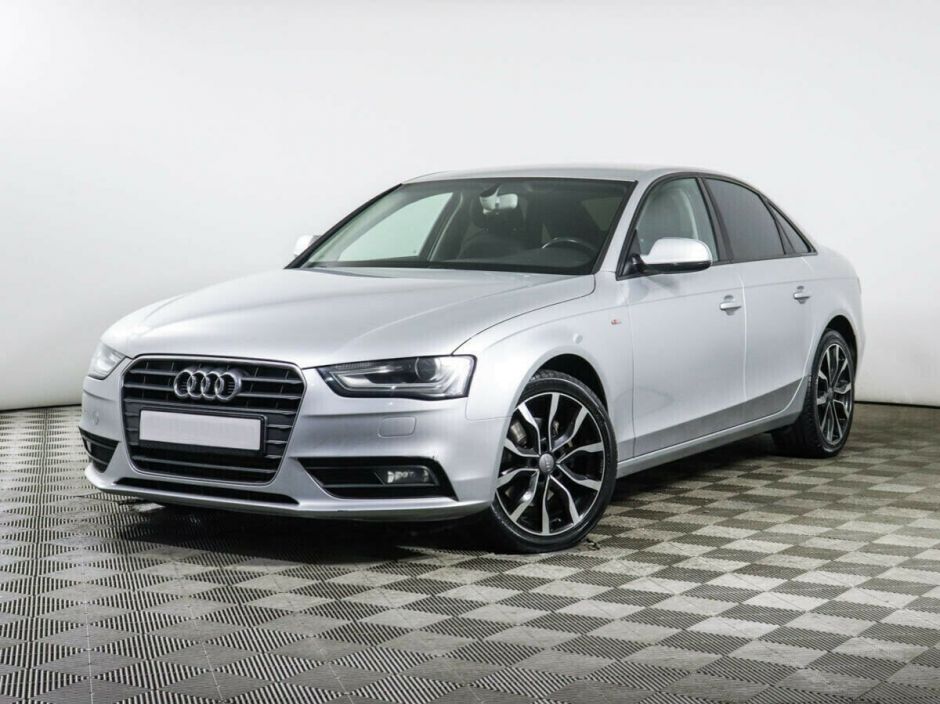 Audi A4, 1.8 л, Вариатор, 2012 фото 3