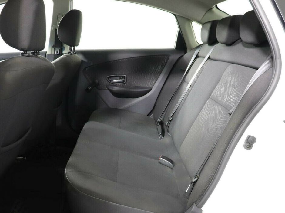 Nissan Almera, 1.6 л, АТ, 2016 фото 2