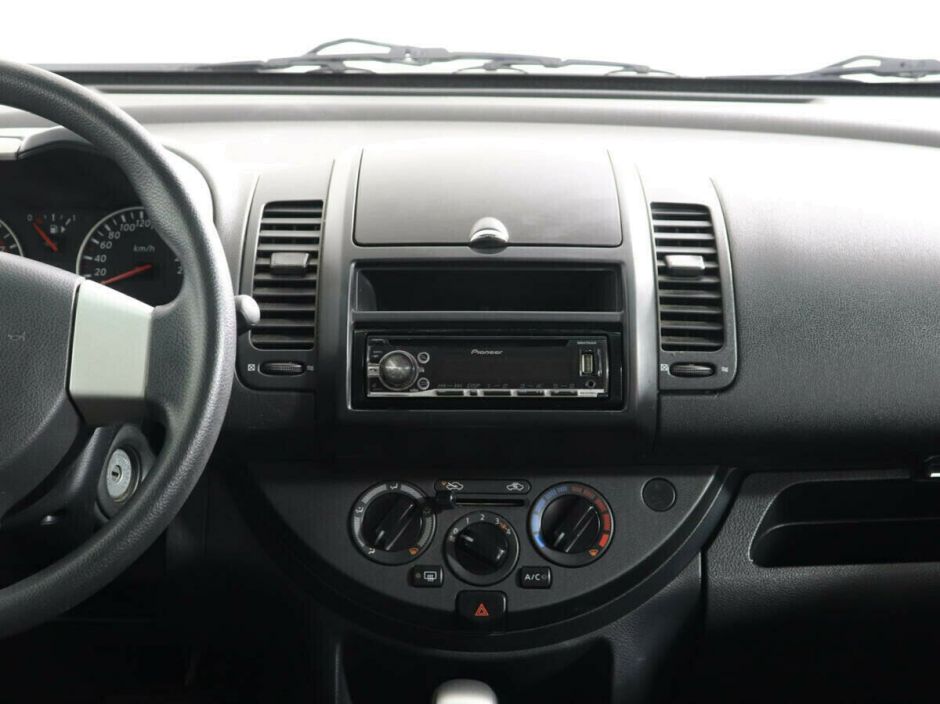 Nissan Note, 1.6 л, АТ, 2013 фото 1