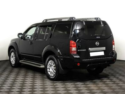 Nissan Pathfinder, 2.5 л, МКПП, 2013 фото 6