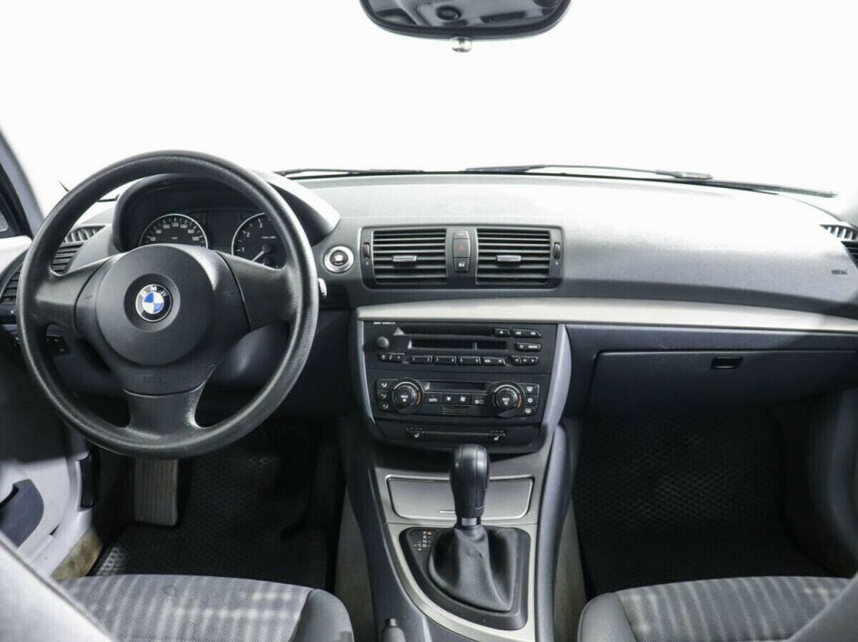 BMW 1 серии, 2.0 л, АТ, 2008 фото 8