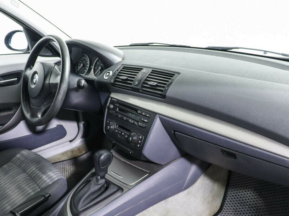 BMW 1 серии, 2.0 л, АТ, 2008 фото 2
