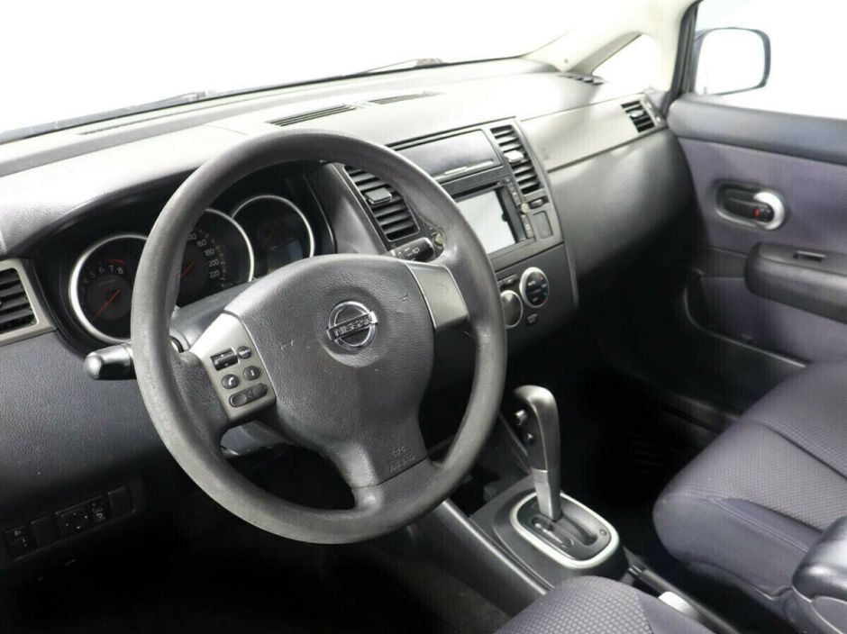 Nissan Tiida, 1.5 л, АТ, 2008 фото 8