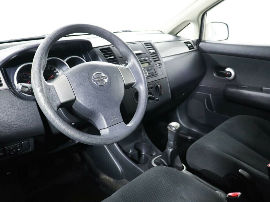 Nissan Tiida, 1.6 л, МТ, 2011 фото 8