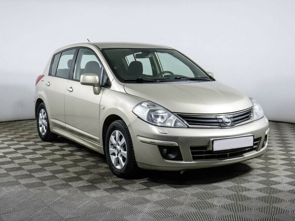 Nissan Tiida, 1.6 л, АТ, 2011 фото 4