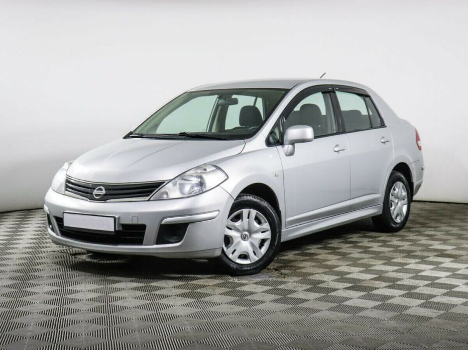 Nissan Tiida, 1.6 л, МТ, 2013 фото 3