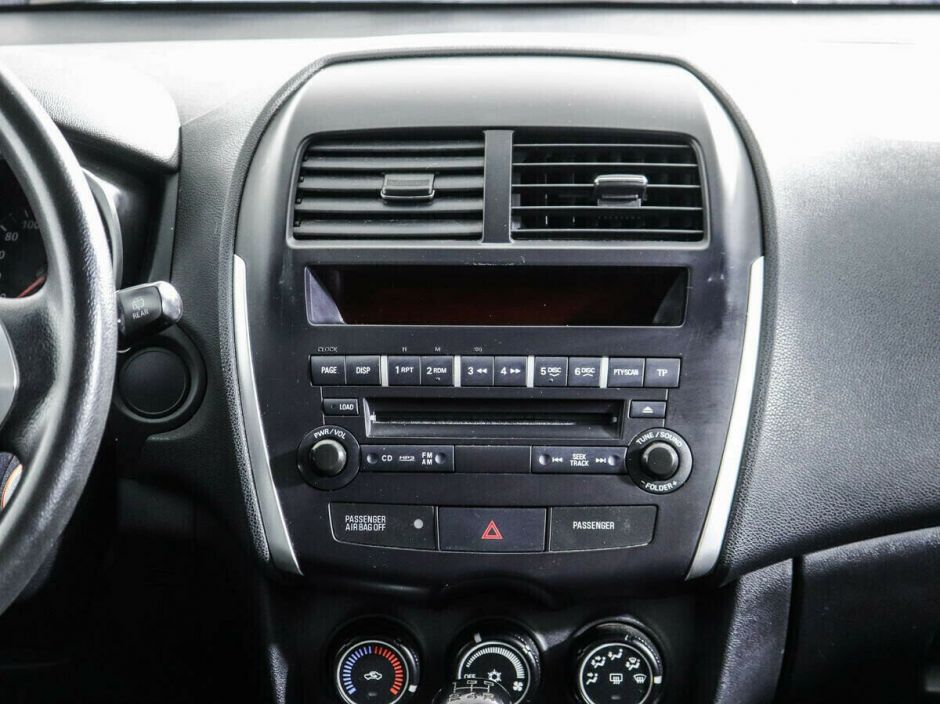 Mitsubishi ASX, 1.6 л, МТ, 2011 фото 2