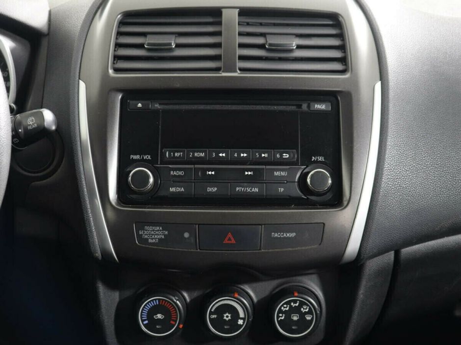 Mitsubishi ASX, 1.6 л, МТ, 2016 фото 2