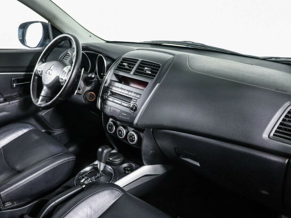 Mitsubishi ASX, 1.8 л, Вариатор, 2013 фото 9