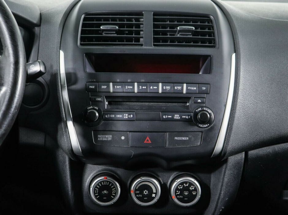 Mitsubishi ASX, 1.8 л, Вариатор, 2013 фото 2