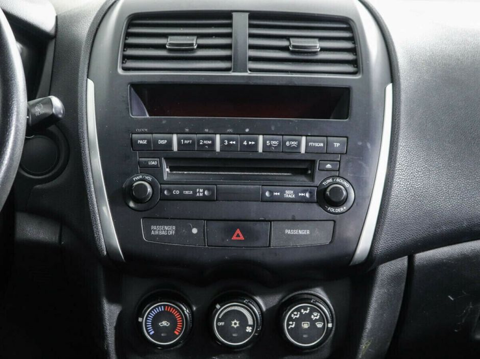 Mitsubishi ASX, 1.8 л, Вариатор, 2013 фото 2