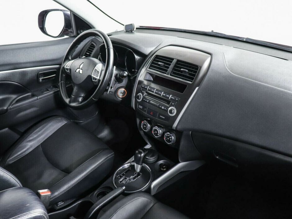 Mitsubishi ASX, 1.8 л, Вариатор, 2012 фото 9