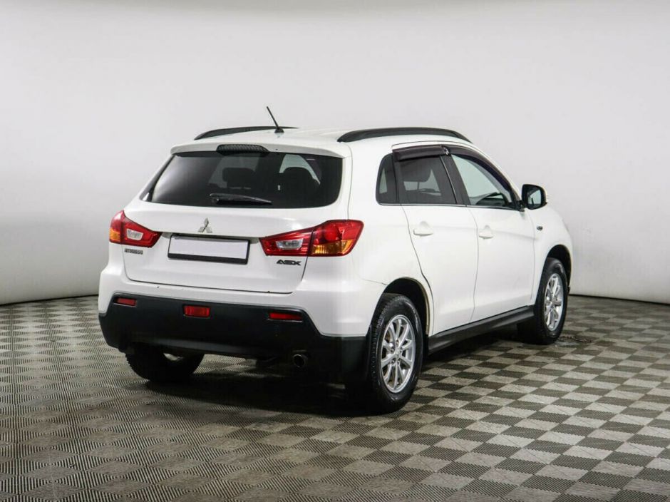 Mitsubishi ASX, 1.8 л, Вариатор, 2013 фото 5
