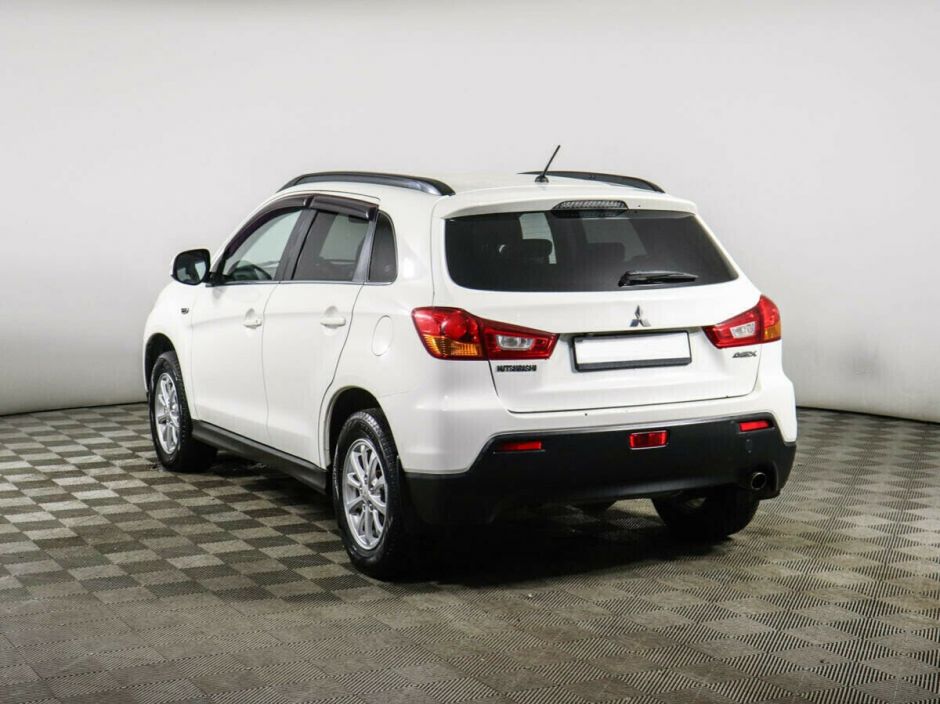 Mitsubishi ASX, 1.8 л, Вариатор, 2013 фото 6