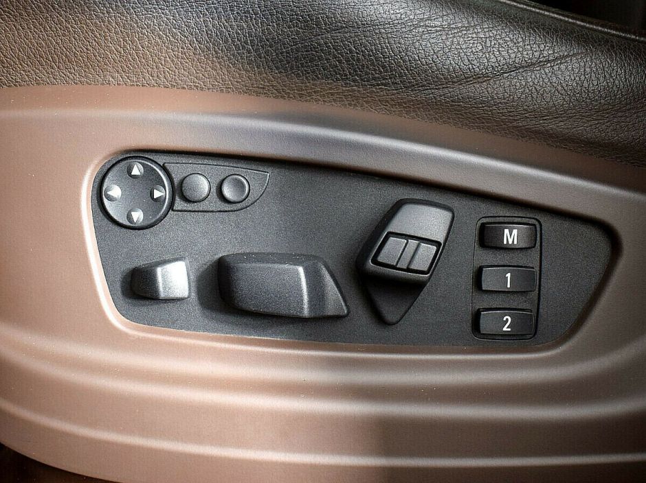 BMW X5, 4.8 л, АТ, 2010 фото 9