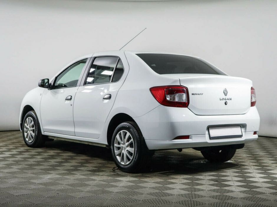 Renault Logan, 1.6 л, АТ, 2018 фото 6