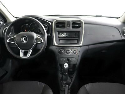 Renault Logan, 1.6 л, МКПП, 2018 фото 7