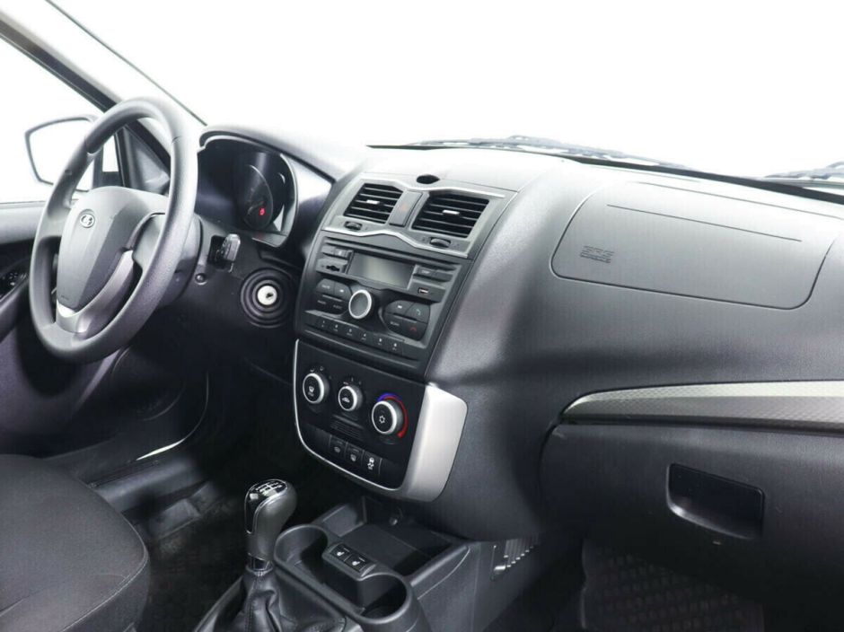 LADA (ВАЗ) Granta, 1.6 л, МТ, 2019 фото 9