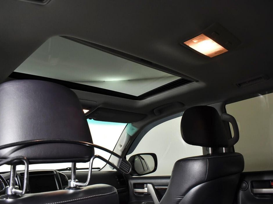 Toyota Land Cruiser, 4.5 л, АТ, 2010 фото 2