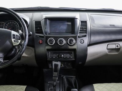 Mitsubishi Pajero Sport, 2.5 л, АКПП, 2013 фото 9