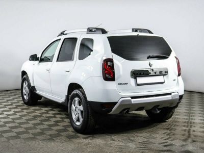 Renault Duster, 2.0 л, АКПП, 2018 фото 6