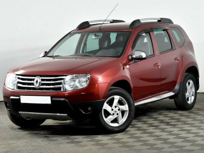 Renault Duster, 2.0 л, АКПП, 2013 фото 3