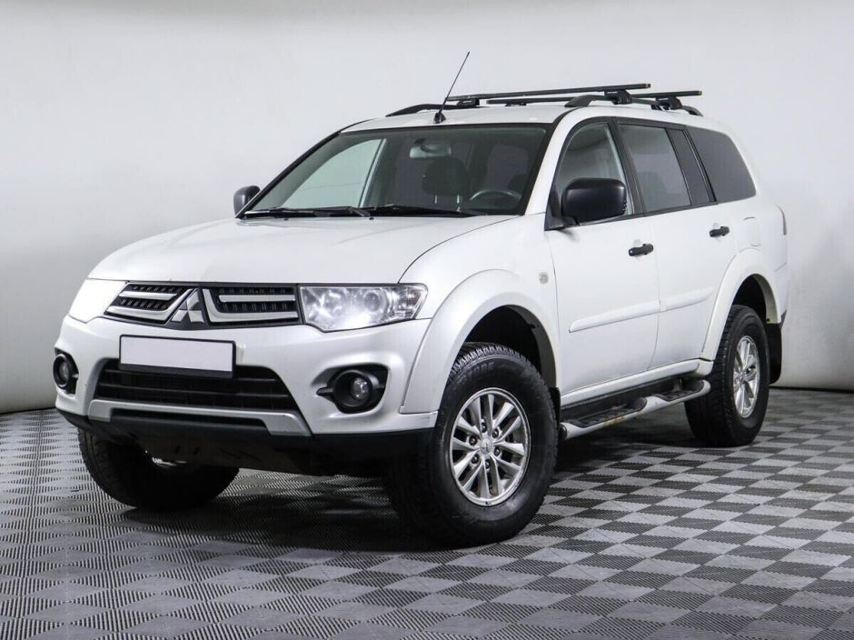 Mitsubishi Pajero Sport, 2.5 л, МТ, 2013 фото 3