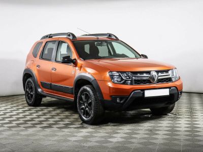 Renault Duster, 2.0 л, МКПП, 2018 фото 4