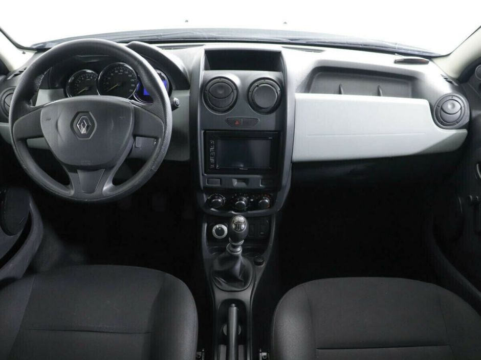 Renault Duster, 1.6 л, МТ, 2018 фото 8