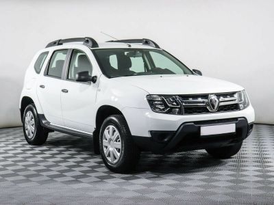 Renault Duster, 2.0 л, МКПП, 2019 фото 4