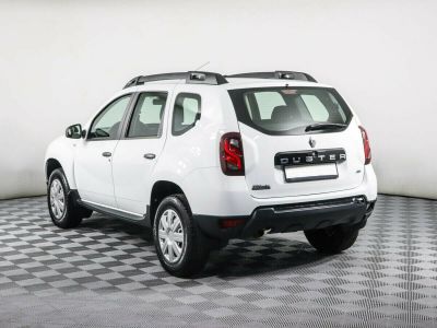 Renault Duster, 2.0 л, МКПП, 2019 фото 6