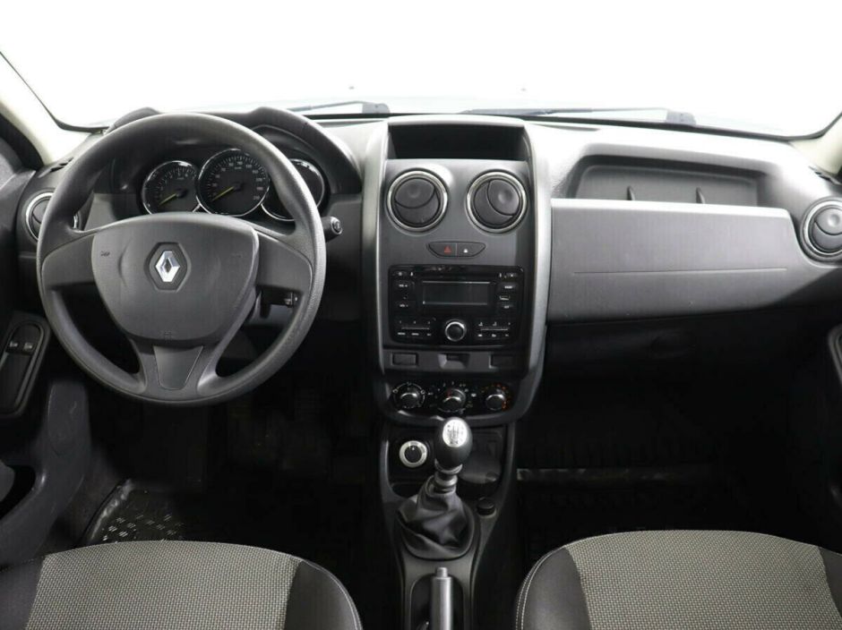 Renault Duster, 1.6 л, МТ, 2019 фото 8