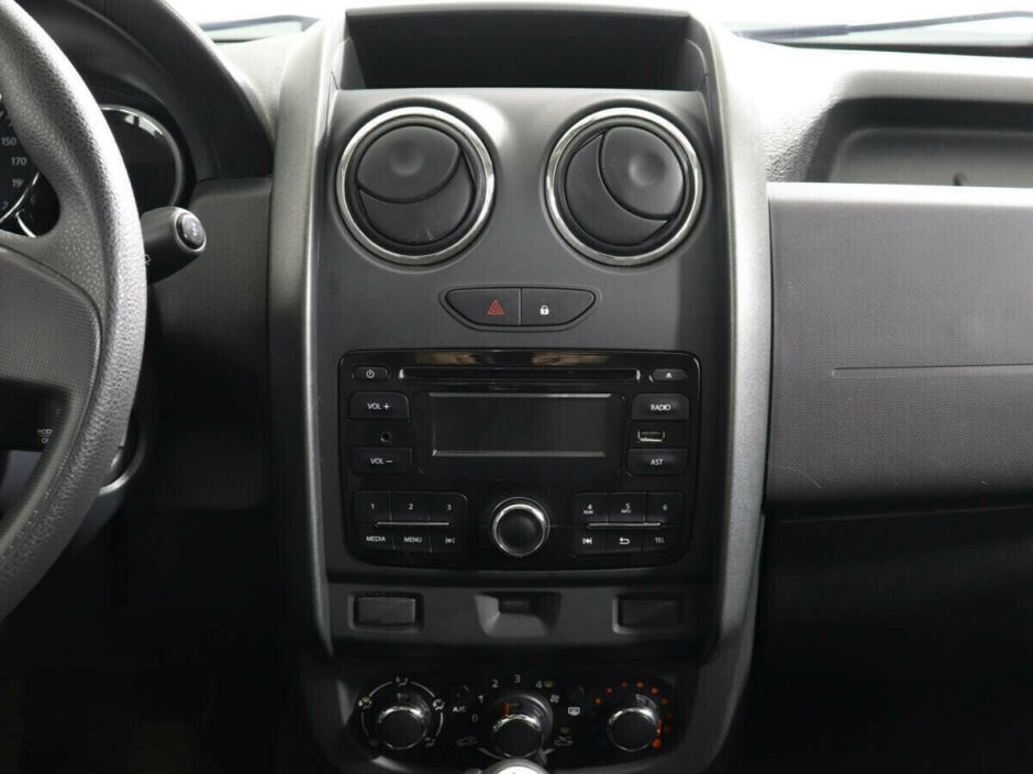 Renault Duster, 1.6 л, МТ, 2019 фото 2