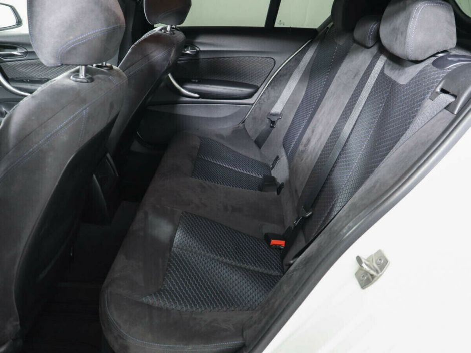 BMW 1 серии, 1.6 л, АТ, 2015 фото 1